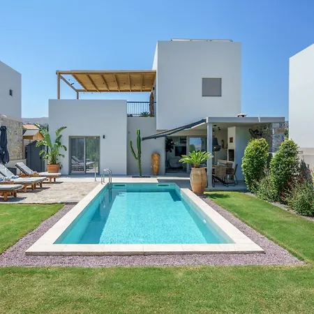 Βίλα Modern Family Leba With Private Pool & Bbq