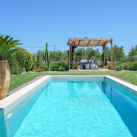 Βίλα Modern Family Leba With Private Pool & Bbq